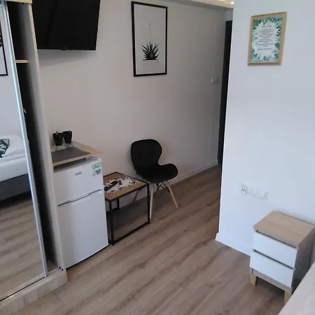 Δωμάτια σε οικογενειακή κατοικία Fargo Ούστκα